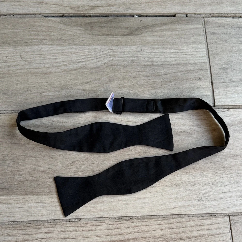 Topman Elegant Black Self-Tie Bow Tie